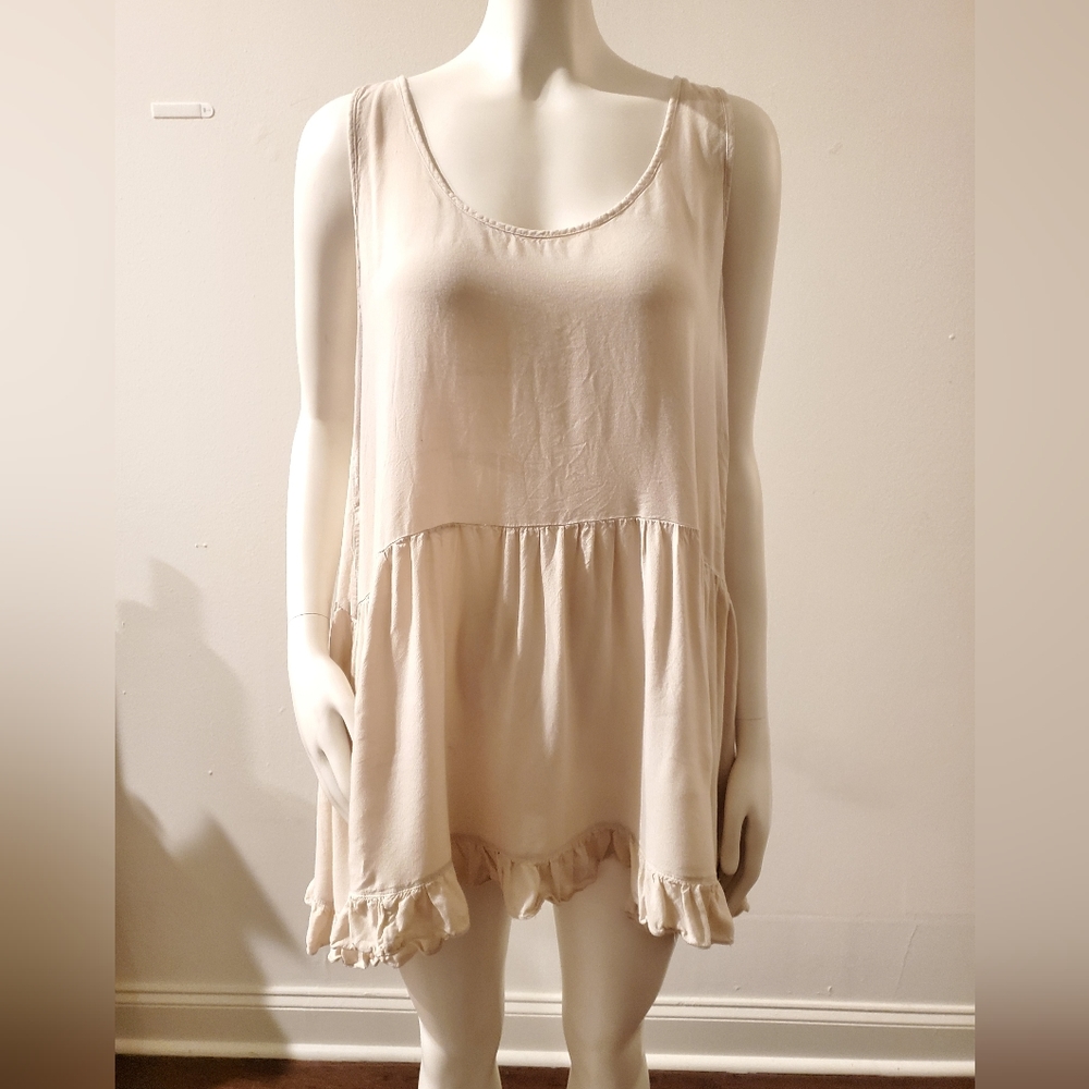 Ciel USA Ivory Tier and Ruffle Tank Tunic Top Size Medium